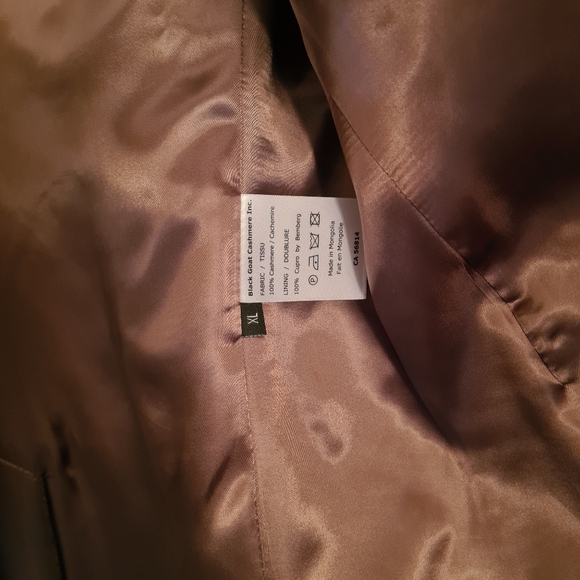 Black Goat Cashmere Blazer - Picture 5 of 8